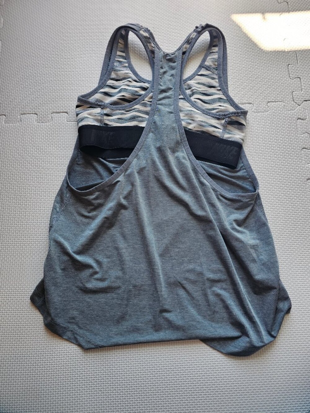 Nike workout top 2 in 1 Women's size S